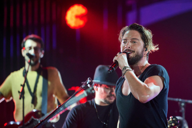 Fotos del concierto de Manuel Carrasco en el Navarra Arena. /