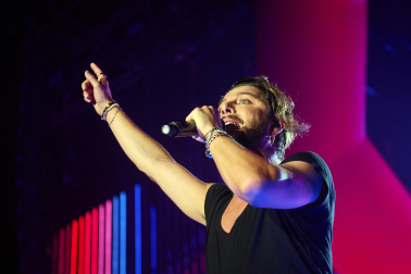 Fotos del concierto de Manuel Carrasco en el Navarra Arena. /