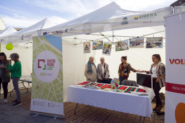 Fotos de la Feria de Entidades Sociales de Tudela