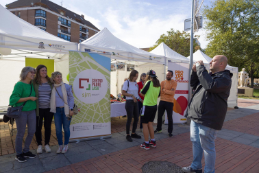 Fotos de la Feria de Entidades Sociales de Tudela