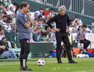 Fotos del Betis 2-1 Osasuna de la jornada 11./