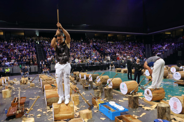 Fotos del campeonato de Aizkora en el Navarra Arena.