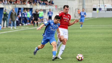 Encuentro de primera ronda de la Copa del Rey 2023/2024 entre C.D. Valle de Egüés y Teruel en el Municipal del Valle de Aranguren