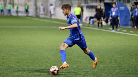 Encuentro de primera ronda de la Copa del Rey 2023/2024 entre C.D. Valle de Egüés y Teruel en el Municipal del Valle de Aranguren