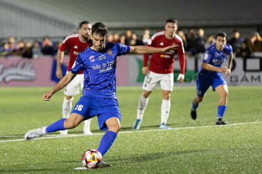Encuentro de primera ronda de la Copa del Rey 2023/2024 entre C.D. Valle de Egüés y Teruel en el Municipal del Valle de Aranguren