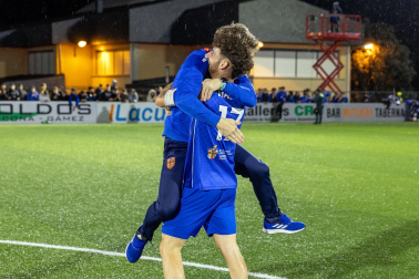 Encuentro de primera ronda de la Copa del Rey 2023/2024 entre C.D. Valle de Egüés y Teruel en el Municipal del Valle de Aranguren