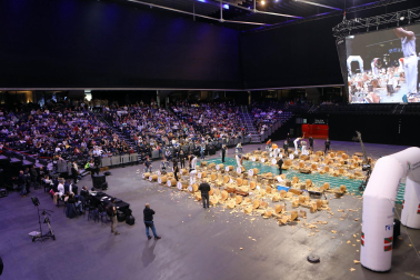 Fotos del campeonato de Aizkora en el Navarra Arena.
