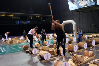 Fotos del campeonato de Aizkora en el Navarra Arena.