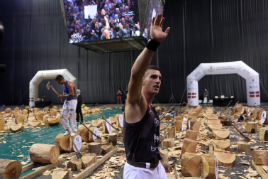 Fotos del campeonato de Aizkora en el Navarra Arena.