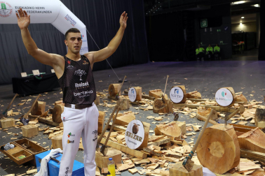 Fotos del campeonato de Aizkora en el Navarra Arena.
