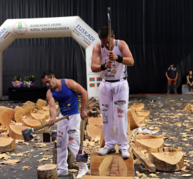 Fotos del campeonato de Aizkora en el Navarra Arena.