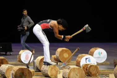 Fotos del campeonato de Aizkora en el Navarra Arena.