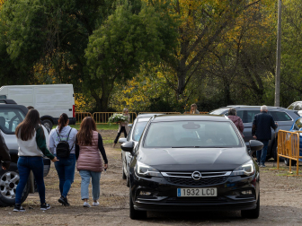 Visita de los fieles al cementerio de Estella el 1 de noviembre