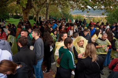Fotos de la Carpa Universitaria de otoño en la Ciudad Deportiva Amaya.