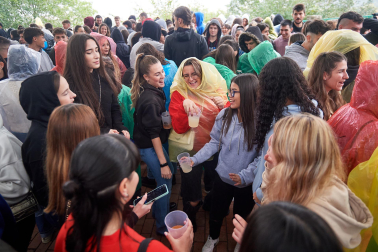Fotos de la Carpa Universitaria de otoño en la Ciudad Deportiva Amaya.