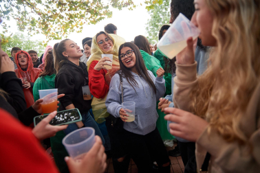 Fotos de la Carpa Universitaria de otoño en la Ciudad Deportiva Amaya.