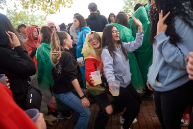 Fotos de la Carpa Universitaria de otoño en la Ciudad Deportiva Amaya.