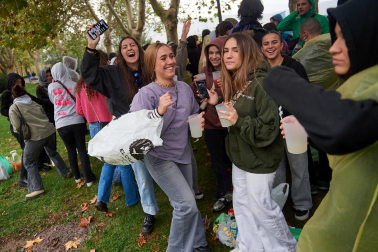 Fotos de la Carpa Universitaria de otoño en la Ciudad Deportiva Amaya.