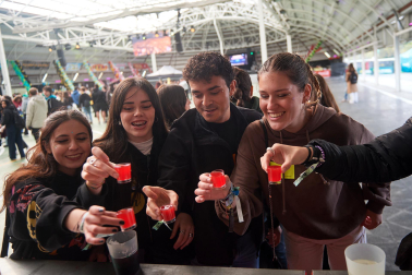 Fotos de la Carpa Universitaria de otoño en la Ciudad Deportiva Amaya.