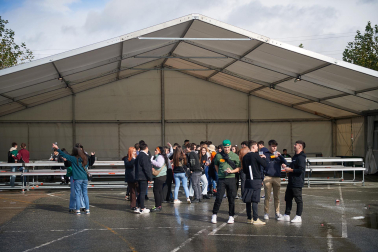 Fotos de la Carpa Universitaria de otoño en la Ciudad Deportiva Amaya.