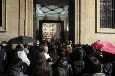 Funeral en la iglesia de San Juan por el niño fallecido en Urbasa.