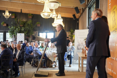 Fotos de la gala de entrega de los III Premios Alimentos DNavarra./