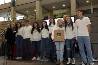 Fotos de la XII Feria de Empresas Simuladas de Navarra, celebrada en Elizondo.