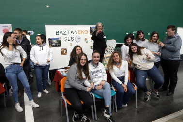 Fotos de la XII Feria de Empresas Simuladas de Navarra, celebrada en Elizondo.