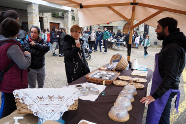 Fotos de las ferias de Urroz-Villa. /