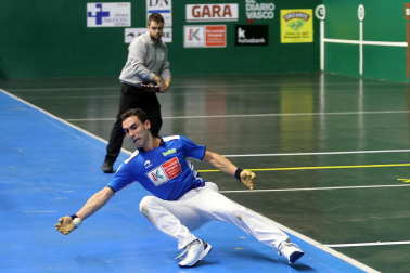 Fotos de la final del Campeonato de Promoción del Cuatro y Medio./