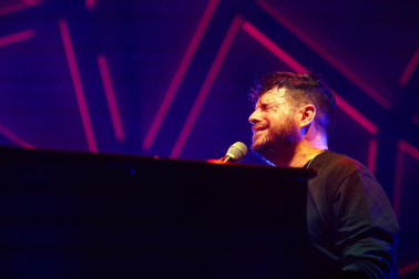 Fotos del concierto de Pablo López en el Navarra Arena. /