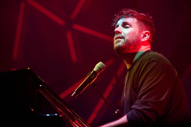 Fotos del concierto de Pablo López en el Navarra Arena. /