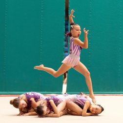 Fotos del Trofeo Comunidad Foral de gimnasia en Anaitasuna./
