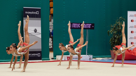 Fotos del Trofeo Comunidad Foral de gimnasia en Anaitasuna./