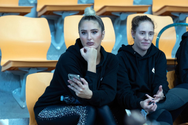 Fotos del Trofeo Comunidad Foral de gimnasia en Anaitasuna./