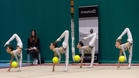 Fotos del Trofeo Comunidad Foral de gimnasia en Anaitasuna./