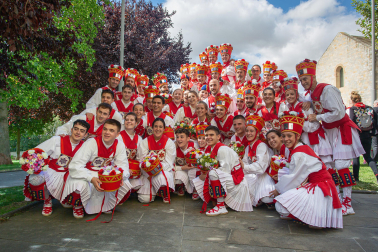 Duguna Iruñeko Dantzariak,