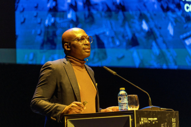 Kunlé Adeyemi, este jueves en el Congreso de Arquitectura