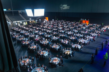 Fotos de la IX gala de Niños contra el Cáncer, en el Pabellón Navarra Arena.