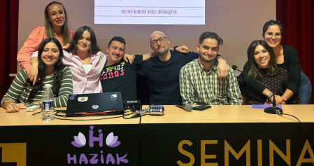 Integrantes de la Asociación Haziak, que han obtenido el Galardón a la Entidad