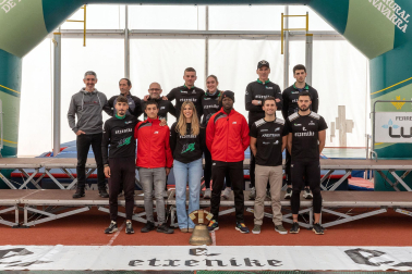 Fotos de la presentación de Hiru-Herri
