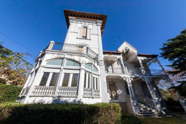 Torre estilo medieval de Villa Mirentxu