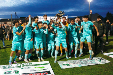 Los jugadores del Barcelona, celebrando el triunfo