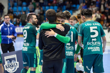 Fotos de la celebración de Osasuna Magna tras conseguir el pase a la Copa de España. /