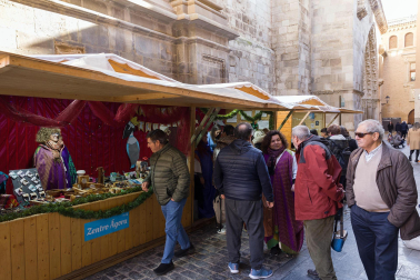 Fotos del mercado de Navidad de Tudela.