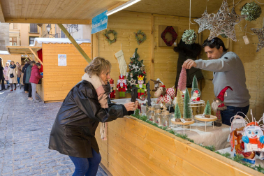 Fotos del mercado de Navidad de Tudela.