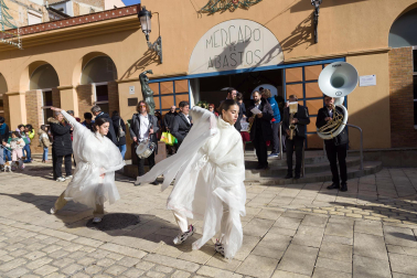 Fotos del mercado de Navidad de Tudela.