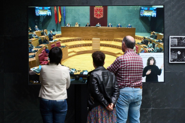 El grupo parlamentario de UPN abandona el Parlamento de Navarra.