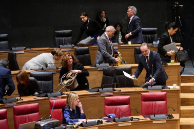 El grupo parlamentario de UPN abandona el Parlamento de Navarra.