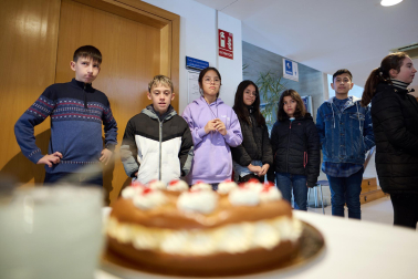 Fotos de la elección del Rey o Reina de la Faba en Burlada.